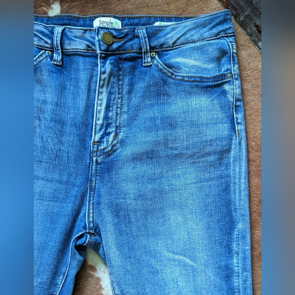 Simple Society Eco Friendly Distressed Skinny Ankle Jeans - Picture 5 of 16
